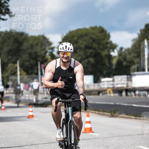 16.08.2026 - KN Förde Triathlon 2026 H.Heesch http://msf.ph/oto/9984835 16.08.2026 13:01:10 Radfahren 549, 574, 596, 739 meine-sportfotos.de