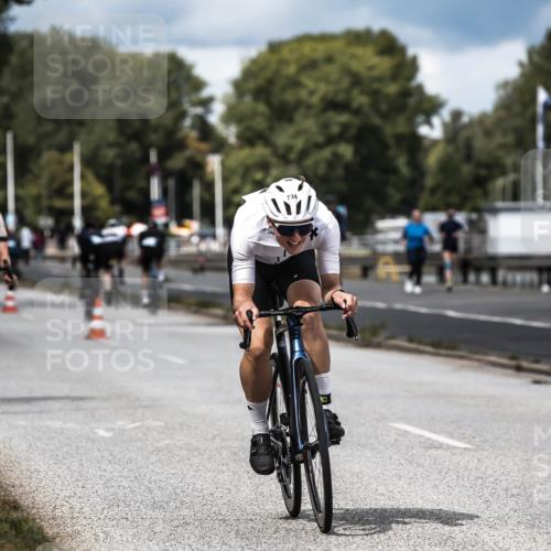 16.08.2026 - KN Förde Triathlon 2026 H.Heesch http://msf.ph/oto/9984935 16.08.2026 13:01:55 Radfahren 532, 719, 730, 738 meine-sportfotos.de