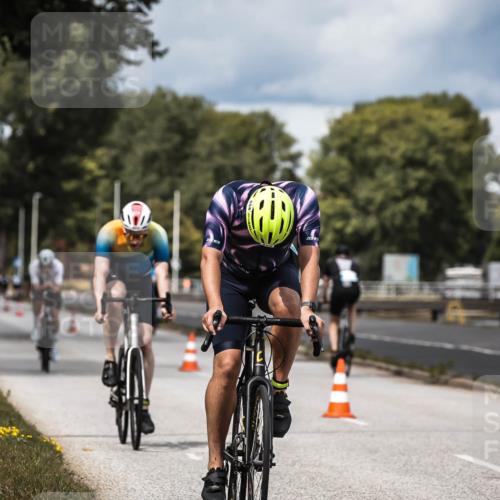 16.08.2026 - KN Förde Triathlon 2026 H.Heesch http://msf.ph/oto/9984996 16.08.2026 13:02:17 Radfahren 553, 555, 558, 732 meine-sportfotos.de