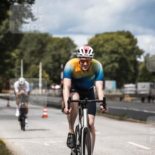 16.08.2026 - KN Förde Triathlon 2026 H.Heesch http://msf.ph/oto/9985006 16.08.2026 13:02:19 Radfahren 553, 555, 558, 559, 732, 742 meine-sportfotos.de