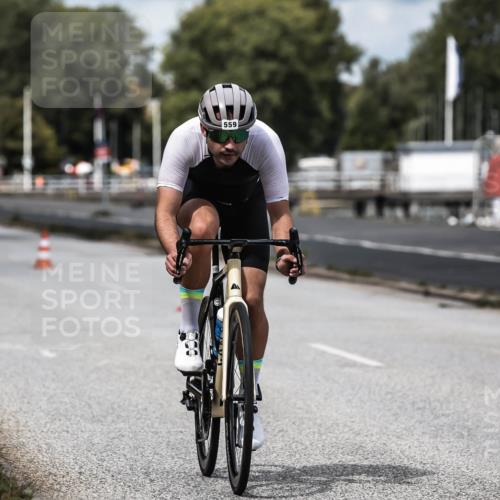 16.08.2026 - KN Förde Triathlon 2026 H.Heesch http://msf.ph/oto/9985016 16.08.2026 13:02:24 Radfahren 555, 559, 705, 742 meine-sportfotos.de