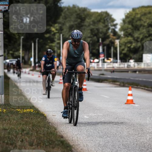 16.08.2026 - KN Förde Triathlon 2026 H.Heesch http://msf.ph/oto/9985026 16.08.2026 13:02:28 Radfahren 506, 604, 705, 708 meine-sportfotos.de