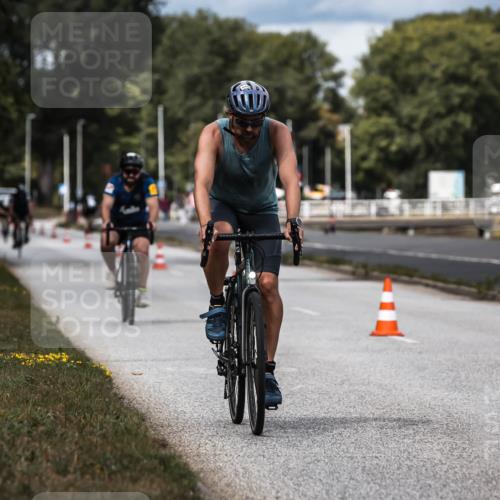 16.08.2026 - KN Förde Triathlon 2026 H.Heesch http://msf.ph/oto/9985032 16.08.2026 13:02:28 Radfahren 506, 604, 705, 708 meine-sportfotos.de