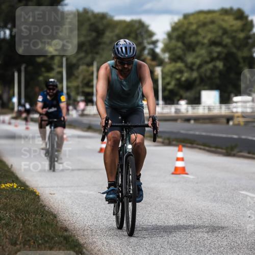 16.08.2026 - KN Förde Triathlon 2026 H.Heesch http://msf.ph/oto/9985036 16.08.2026 13:02:29 Radfahren 506, 604, 705, 708 meine-sportfotos.de