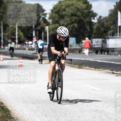 16.08.2026 - KN Förde Triathlon 2026 H.Heesch http://msf.ph/oto/9985065 16.08.2026 13:02:39 Radfahren 502, 505, 557, 599, 707 meine-sportfotos.de