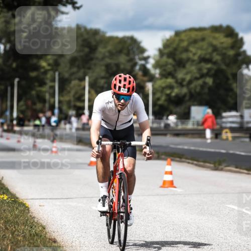 16.08.2026 - KN Förde Triathlon 2026 H.Heesch http://msf.ph/oto/9985096 16.08.2026 13:02:44 Radfahren 502, 557, 701, 707 meine-sportfotos.de