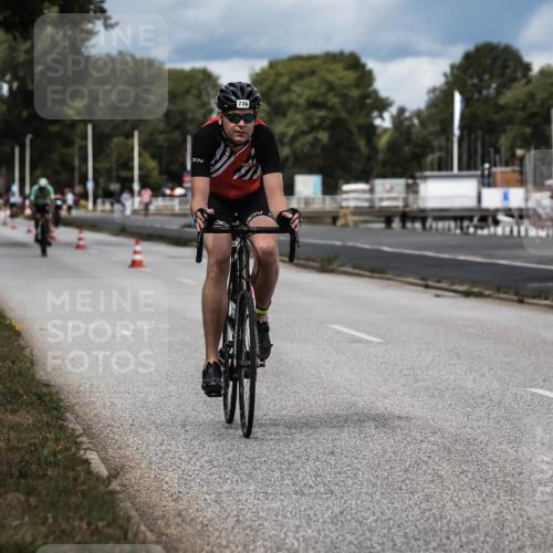 16.08.2026 - KN Förde Triathlon 2026 H.Heesch http://msf.ph/oto/9985116 16.08.2026 13:03:00 Radfahren 512, 587, 702, 736 meine-sportfotos.de
