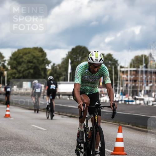 16.08.2026 - KN Förde Triathlon 2026 H.Heesch http://msf.ph/oto/9985130 16.08.2026 13:03:04 Radfahren 577, 588, 609, 702 meine-sportfotos.de