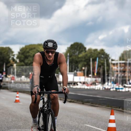 16.08.2026 - KN Förde Triathlon 2026 H.Heesch http://msf.ph/oto/9985144 16.08.2026 13:03:08 Radfahren 577, 588, 609, 747 meine-sportfotos.de