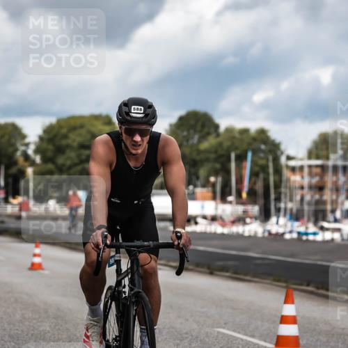 16.08.2026 - KN Förde Triathlon 2026 H.Heesch http://msf.ph/oto/9985145 16.08.2026 13:03:08 Radfahren 577, 588, 609, 747 meine-sportfotos.de