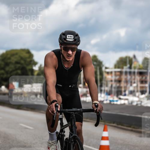 16.08.2026 - KN Förde Triathlon 2026 H.Heesch http://msf.ph/oto/9985149 16.08.2026 13:03:08 Radfahren 577, 588, 609, 747 meine-sportfotos.de