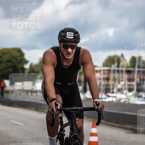 16.08.2026 - KN Förde Triathlon 2026 H.Heesch http://msf.ph/oto/9985150 16.08.2026 13:03:08 Radfahren 577, 588, 609, 747 meine-sportfotos.de