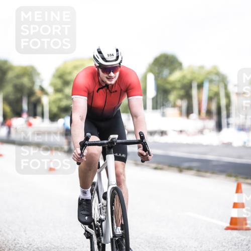 16.08.2026 - KN Förde Triathlon 2026 H.Heesch http://msf.ph/oto/9985168 16.08.2026 13:03:18 Radfahren 533, 538, 544, 556, 706 meine-sportfotos.de