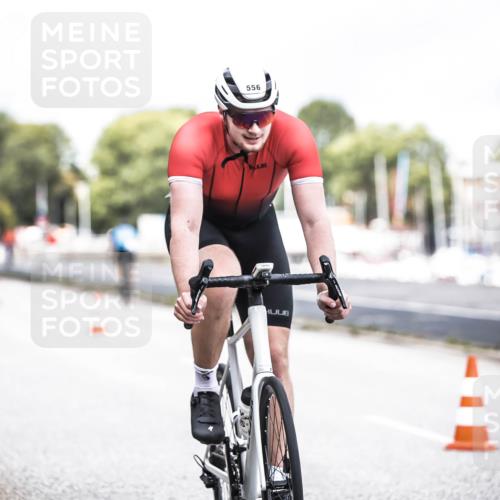 16.08.2026 - KN Förde Triathlon 2026 H.Heesch http://msf.ph/oto/9985170 16.08.2026 13:03:18 Radfahren 533, 538, 544, 556, 706 meine-sportfotos.de