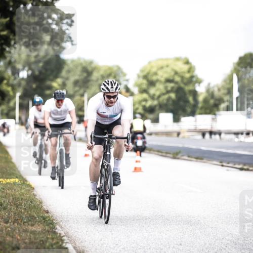 16.08.2026 - KN Förde Triathlon 2026 H.Heesch http://msf.ph/oto/9985171 16.08.2026 13:03:21 Radfahren 533, 538, 544, 556, 569 meine-sportfotos.de