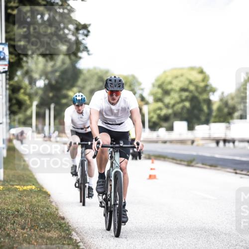 16.08.2026 - KN Förde Triathlon 2026 H.Heesch http://msf.ph/oto/9985179 16.08.2026 13:03:22 Radfahren 533, 538, 544, 569 meine-sportfotos.de