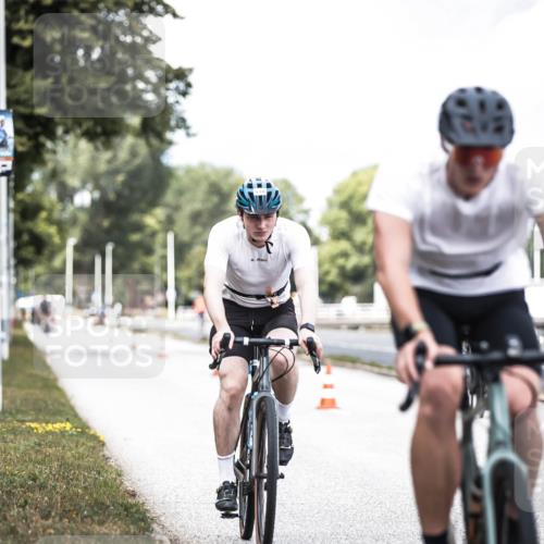 16.08.2026 - KN Förde Triathlon 2026 H.Heesch http://msf.ph/oto/9985186 16.08.2026 13:03:23 Radfahren 533, 538, 544, 569 meine-sportfotos.de