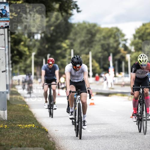 16.08.2026 - KN Förde Triathlon 2026 H.Heesch http://msf.ph/oto/9985191 16.08.2026 13:03:34 Radfahren 504, 517, 518, 523, 531, 535, 549, 568, 573, 574 meine-sportfotos.de