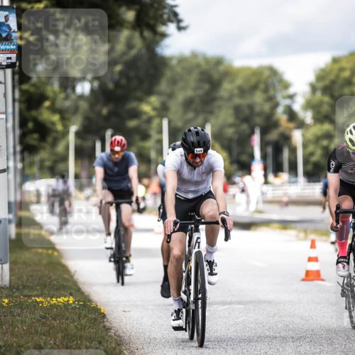 16.08.2026 - KN Förde Triathlon 2026 H.Heesch http://msf.ph/oto/9985195 16.08.2026 13:03:34 Radfahren 504, 517, 518, 523, 531, 535, 549, 568, 573, 574 meine-sportfotos.de