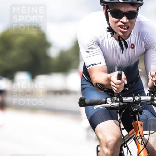16.08.2026 - KN Förde Triathlon 2026 H.Heesch http://msf.ph/oto/9985240 16.08.2026 13:03:42 Radfahren 546, 548, 567, 585, 734, 739 meine-sportfotos.de