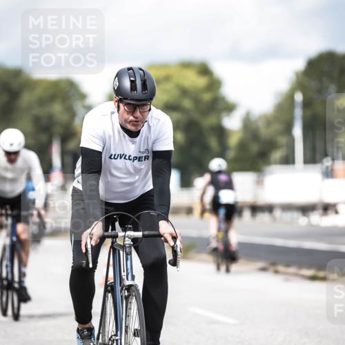 16.08.2026 - KN Förde Triathlon 2026 H.Heesch http://msf.ph/oto/9985247 16.08.2026 13:03:46 Radfahren 561, 567, 580, 585, 726, 734, 739 meine-sportfotos.de