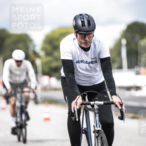 16.08.2026 - KN Förde Triathlon 2026 H.Heesch http://msf.ph/oto/9985254 16.08.2026 13:03:46 Radfahren 561, 567, 580, 585, 726, 734, 739 meine-sportfotos.de