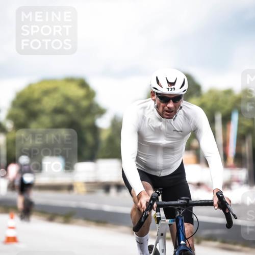 16.08.2026 - KN Förde Triathlon 2026 H.Heesch http://msf.ph/oto/9985264 16.08.2026 13:03:47 Radfahren 561, 580, 585, 726, 734, 739 meine-sportfotos.de