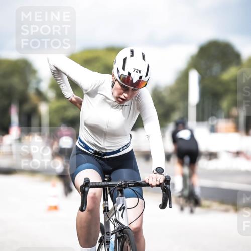 16.08.2026 - KN Förde Triathlon 2026 H.Heesch http://msf.ph/oto/9985275 16.08.2026 13:03:50 Radfahren 561, 580, 726, 739 meine-sportfotos.de