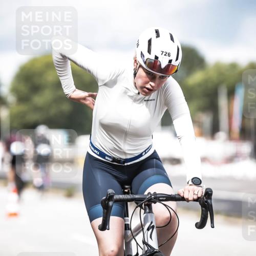 16.08.2026 - KN Förde Triathlon 2026 H.Heesch http://msf.ph/oto/9985279 16.08.2026 13:03:51 Radfahren 561, 580, 726 meine-sportfotos.de