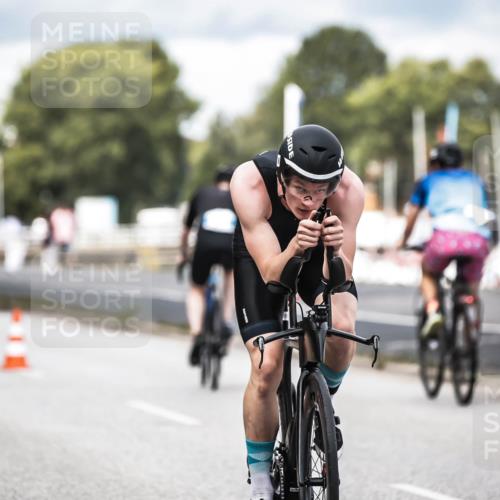 16.08.2026 - KN Förde Triathlon 2026 H.Heesch http://msf.ph/oto/9985286 16.08.2026 13:03:58 Radfahren 503, 539, 719, 733 meine-sportfotos.de