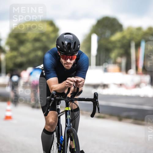 16.08.2026 - KN Förde Triathlon 2026 H.Heesch http://msf.ph/oto/9985315 16.08.2026 13:04:00 Radfahren 503, 539, 608, 703, 719, 733 meine-sportfotos.de