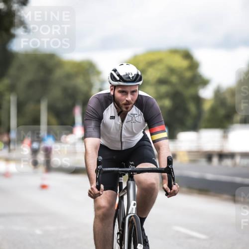 16.08.2026 - KN Förde Triathlon 2026 H.Heesch http://msf.ph/oto/9985335 16.08.2026 13:04:05 Radfahren 514, 532, 542, 545, 608, 703 meine-sportfotos.de