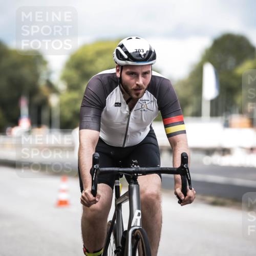 16.08.2026 - KN Förde Triathlon 2026 H.Heesch http://msf.ph/oto/9985340 16.08.2026 13:04:05 Radfahren 514, 532, 542, 545, 608, 703 meine-sportfotos.de