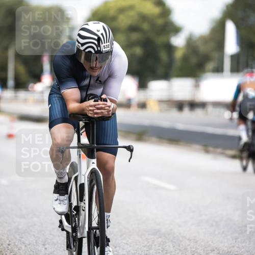 16.08.2026 - KN Förde Triathlon 2026 H.Heesch http://msf.ph/oto/9985353 16.08.2026 13:04:07 Radfahren 514, 515, 532, 542, 545, 608, 703 meine-sportfotos.de