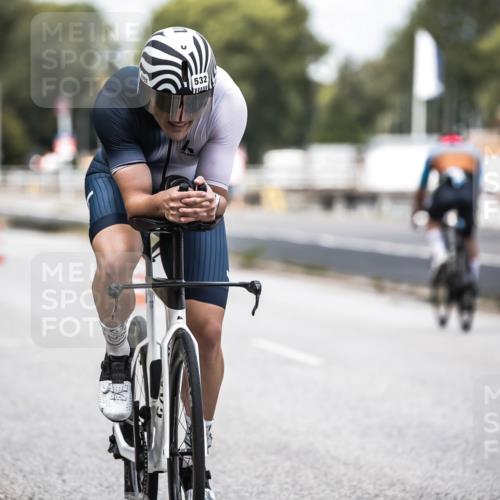 16.08.2026 - KN Förde Triathlon 2026 H.Heesch http://msf.ph/oto/9985354 16.08.2026 13:04:07 Radfahren 514, 515, 532, 542, 545, 608, 703 meine-sportfotos.de