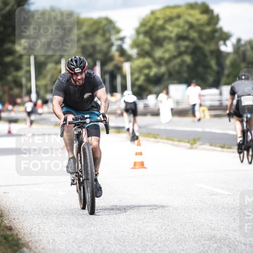 16.08.2026 - KN Förde Triathlon 2026 H.Heesch http://msf.ph/oto/9985362 16.08.2026 13:04:16 Radfahren 571, 606, 721 meine-sportfotos.de