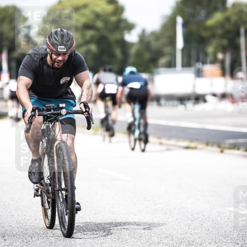 16.08.2026 - KN Förde Triathlon 2026 H.Heesch http://msf.ph/oto/9985375 16.08.2026 13:04:17 Radfahren 606, 721 meine-sportfotos.de