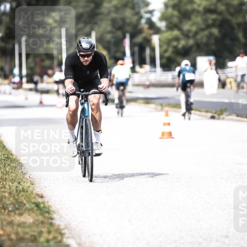 16.08.2026 - KN Förde Triathlon 2026 H.Heesch http://msf.ph/oto/9985390 16.08.2026 13:04:22 Radfahren 575 meine-sportfotos.de
