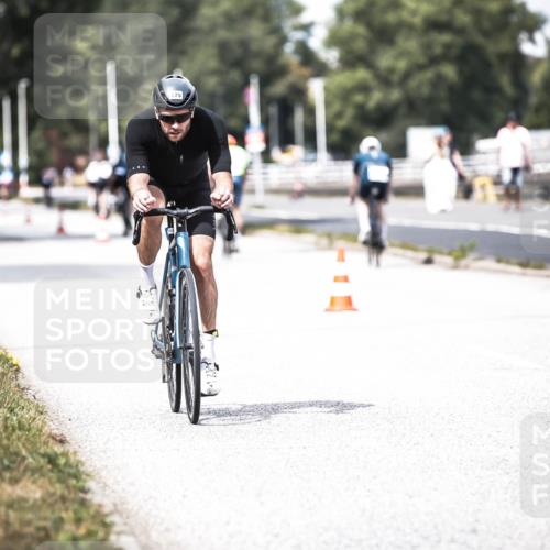 16.08.2026 - KN Förde Triathlon 2026 H.Heesch http://msf.ph/oto/9985393 16.08.2026 13:04:22 Radfahren 575 meine-sportfotos.de