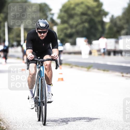16.08.2026 - KN Förde Triathlon 2026 H.Heesch http://msf.ph/oto/9985403 16.08.2026 13:04:22 Radfahren 575 meine-sportfotos.de