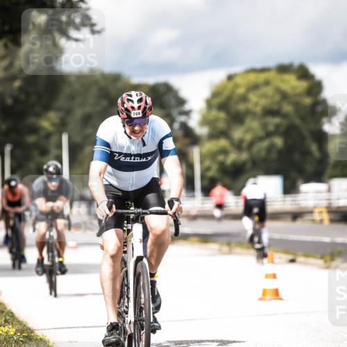 16.08.2026 - KN Förde Triathlon 2026 H.Heesch http://msf.ph/oto/9985447 16.08.2026 13:05:02 Radfahren 501, 502, 508, 708, 724, 740, 742 meine-sportfotos.de