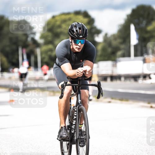 16.08.2026 - KN Förde Triathlon 2026 H.Heesch http://msf.ph/oto/9985465 16.08.2026 13:05:04 Radfahren 196, 502, 508, 708, 724, 740, 742 meine-sportfotos.de