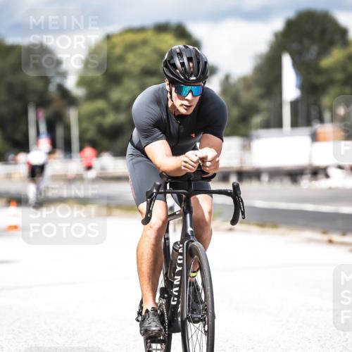 16.08.2026 - KN Förde Triathlon 2026 H.Heesch http://msf.ph/oto/9985466 16.08.2026 13:05:04 Radfahren 196, 502, 508, 708, 724, 740, 742 meine-sportfotos.de