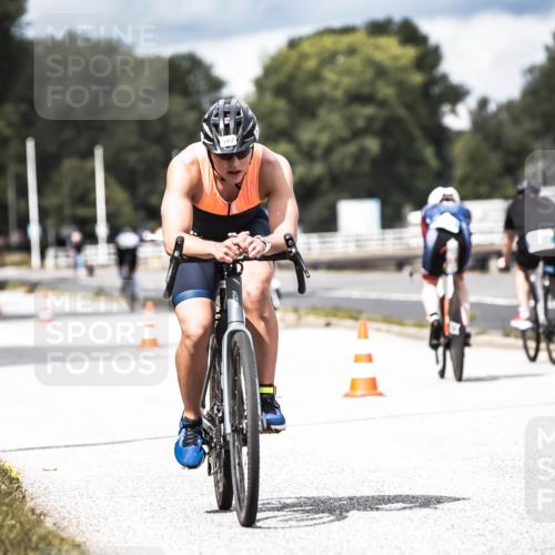16.08.2026 - KN Förde Triathlon 2026 H.Heesch http://msf.ph/oto/9985470 16.08.2026 13:05:05 Radfahren 196, 502, 508, 708, 724, 740, 742 meine-sportfotos.de