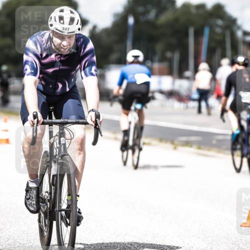16.08.2026 - KN Förde Triathlon 2026 H.Heesch http://msf.ph/oto/9985495 16.08.2026 13:05:23 Radfahren 511, 579, 587 meine-sportfotos.de