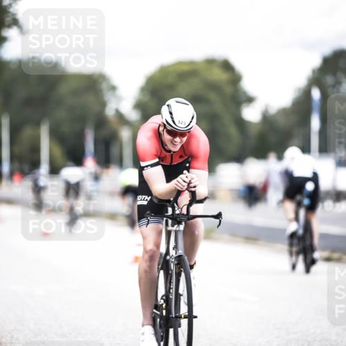 16.08.2026 - KN Förde Triathlon 2026 H.Heesch http://msf.ph/oto/9985516 16.08.2026 13:05:42 Radfahren 523, 530, 568 meine-sportfotos.de