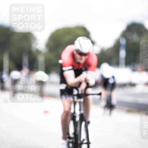 16.08.2026 - KN Förde Triathlon 2026 H.Heesch http://msf.ph/oto/9985519 16.08.2026 13:05:42 Radfahren 523, 530, 568 meine-sportfotos.de