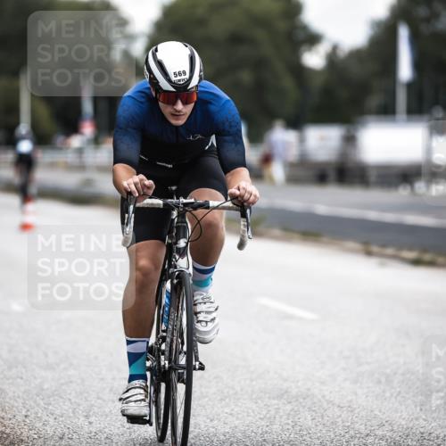 16.08.2026 - KN Förde Triathlon 2026 H.Heesch http://msf.ph/oto/9985555 16.08.2026 13:05:53 Radfahren 510, 569 meine-sportfotos.de