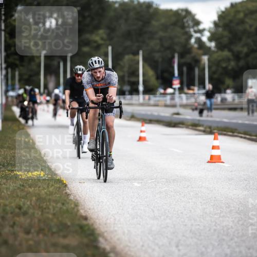 16.08.2026 - KN Förde Triathlon 2026 H.Heesch http://msf.ph/oto/9985561 16.08.2026 13:05:58 Radfahren 510, 517, 573 meine-sportfotos.de