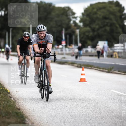 16.08.2026 - KN Förde Triathlon 2026 H.Heesch http://msf.ph/oto/9985572 16.08.2026 13:05:58 Radfahren 510, 517, 573 meine-sportfotos.de